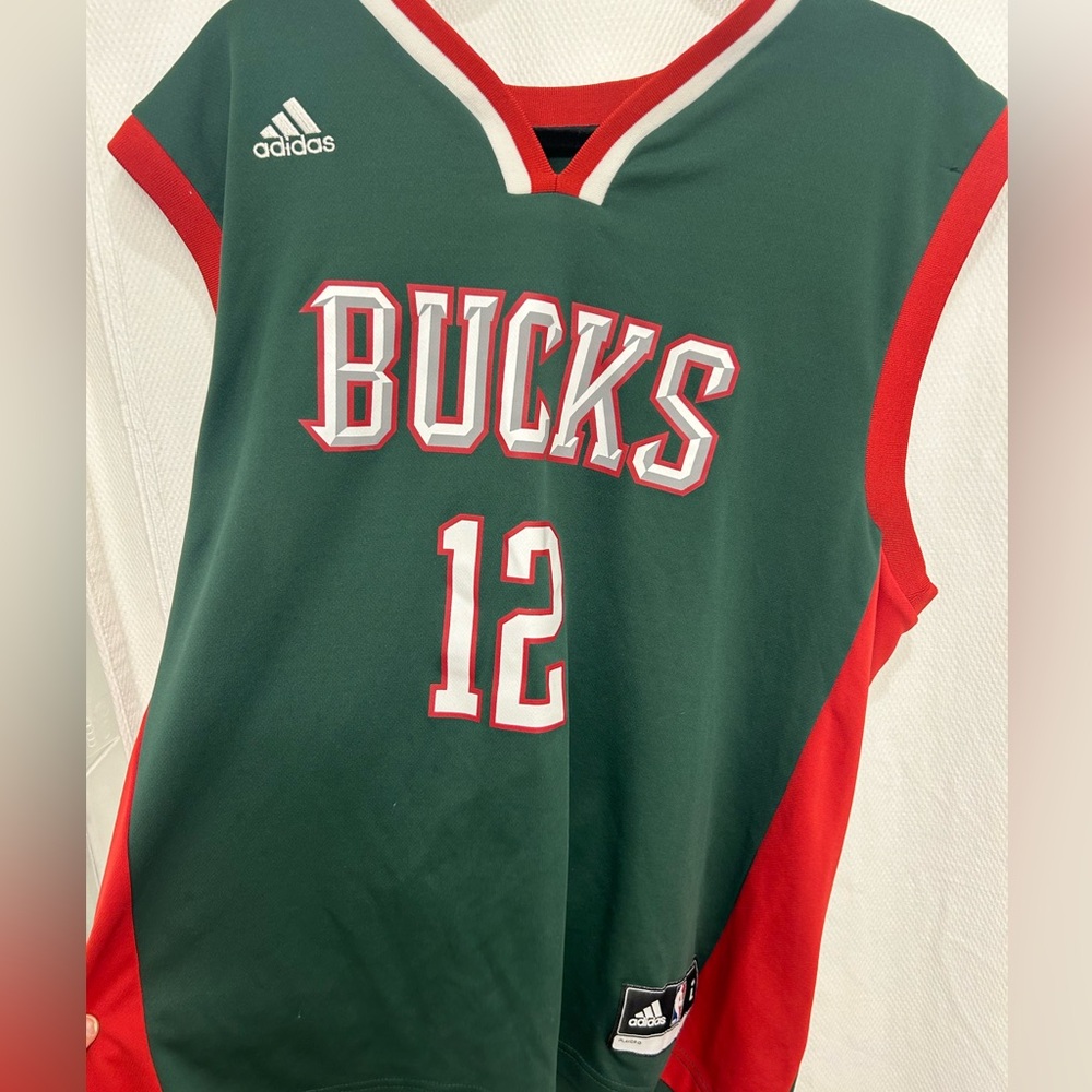 Bucks jersey